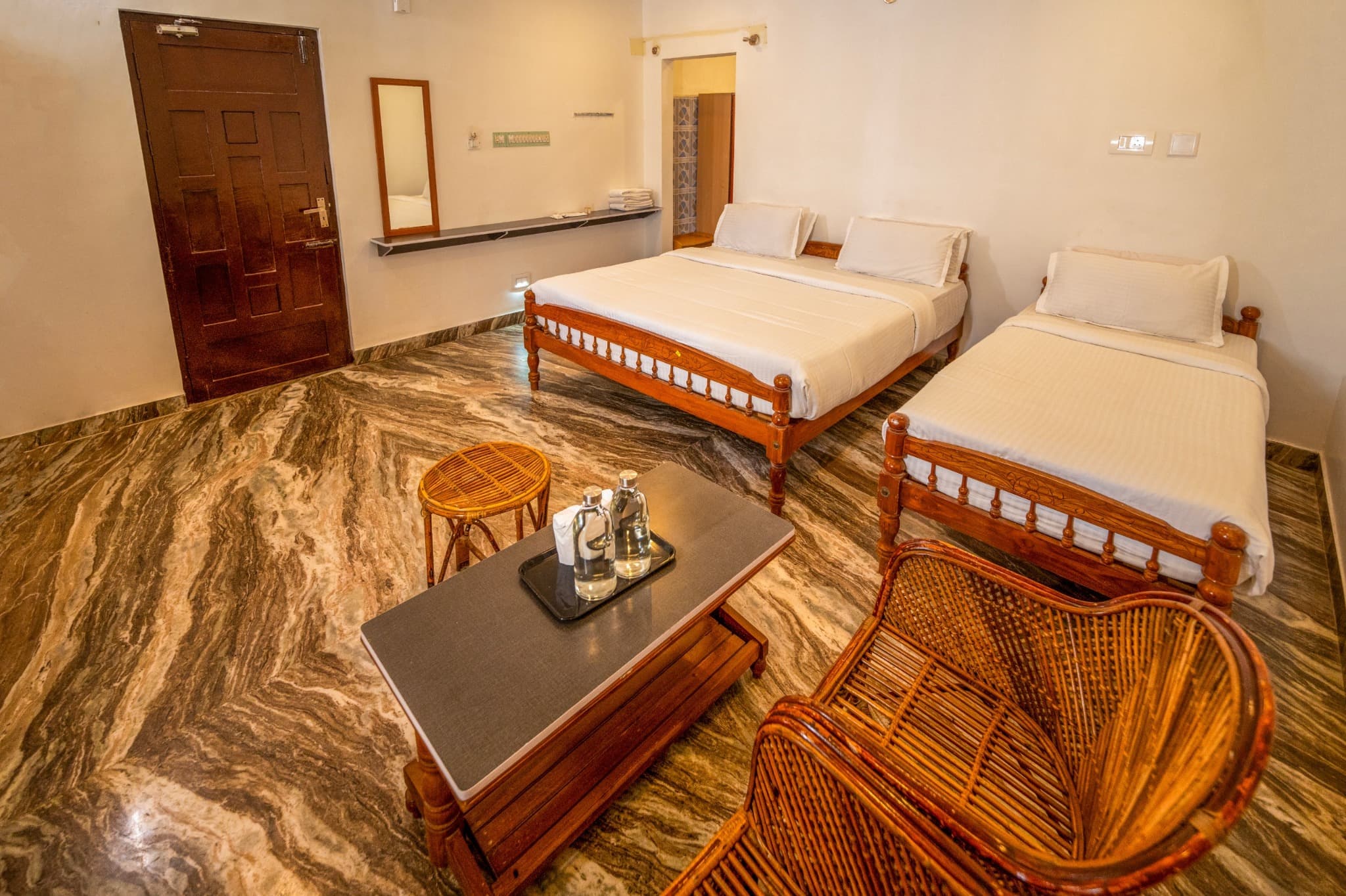 Triple Room with King and Single Bed, large and single bed overview